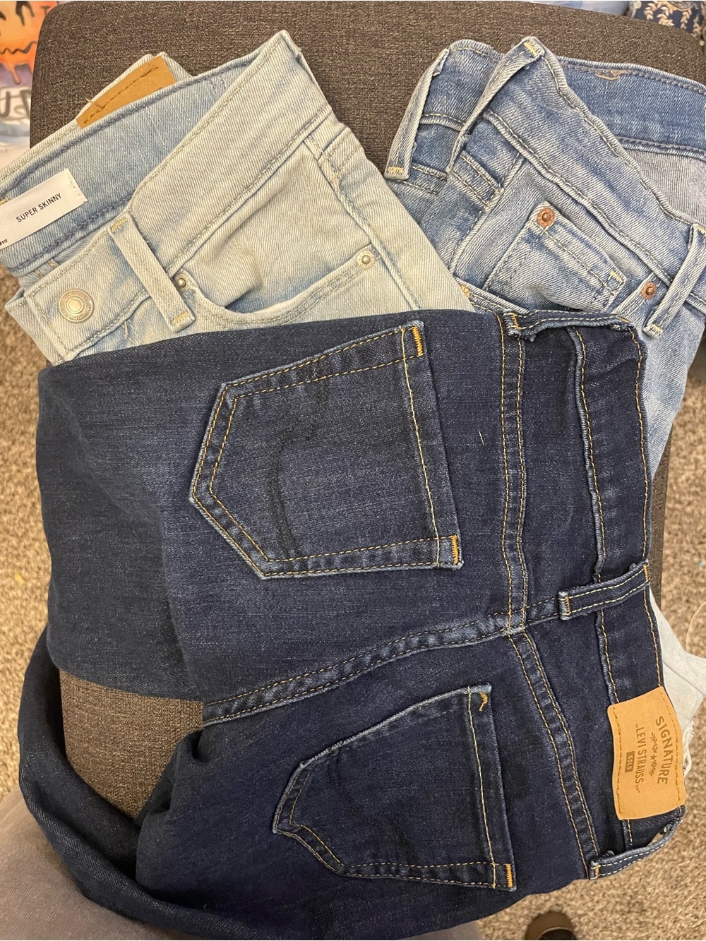 Girls size 7 ,  skinny jeans in dark blue and light blue